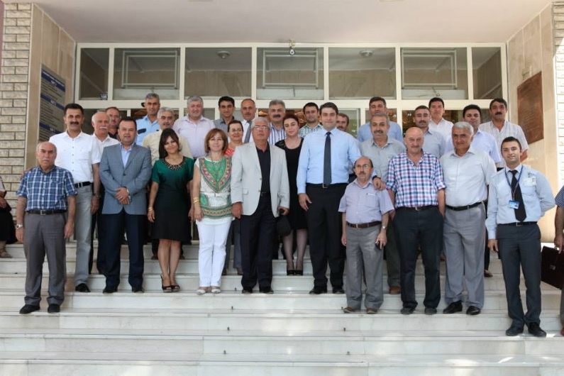 İçişleri Bakanlığı kararnamesi ile Tokat Vali Yardımcılığı görevinden Kütahya Vali Yardımcılığı görevine atanan Sedat Oktar, mesai arkadaşları tarafından yeni görev yerine uğurlandı. 