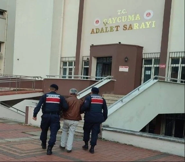 4 yıl hapis cezası bulunan zanlı jandarma tarafından yakalandı
