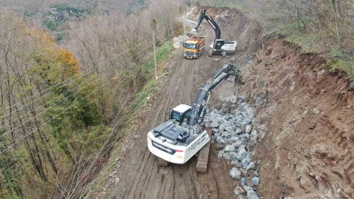 8 mahallenin yol çilesi bitiyor