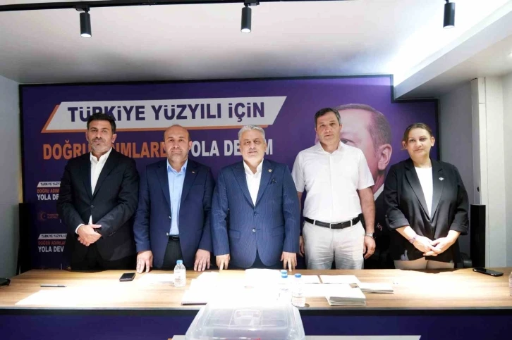 AK Parti Eskişehir’de merkez ilçe temayül yoklamaları tamamlandı
