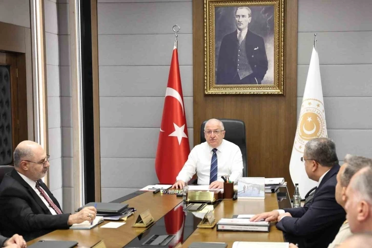 Bakan Güler: “Türkiye’ye karşı faaliyet gösteren bazı unsurların kamu düzenini bozma girişimleri başarısız kılınacaktır”
