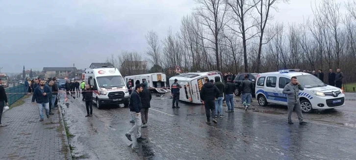 Bartın’da işçi servisleri kaza yaptı: 1 ölü, 15 yaralı
