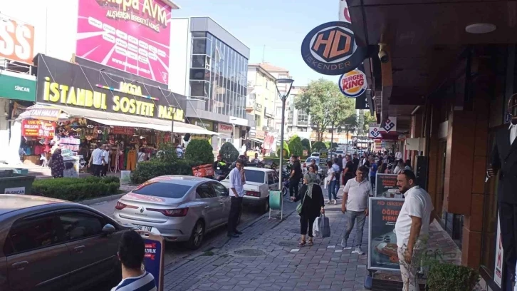 Başkentte polise ateş açan bir kişi kendini yaraladı
