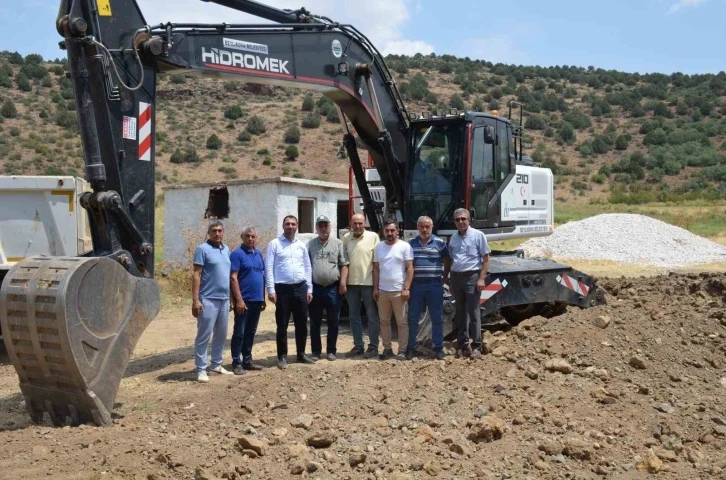 Beylikova’da termal havuzlar ve mesire alanları yapılıyor.
