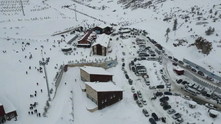 Çambaşı Yaylası’na ziyaretçi akını
