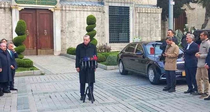 Cumhurbaşkanı Erdoğan bayram namazını Ayasofya'da kıldı