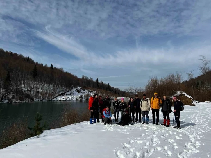 Eskişehirli doğa tutkunları Bursa’da 17 kilometre yürüdü
