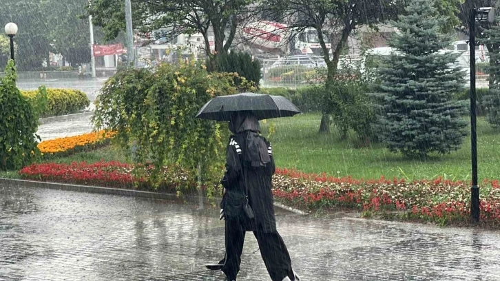 Gök gürültülü sağanak yağış uyarısı
