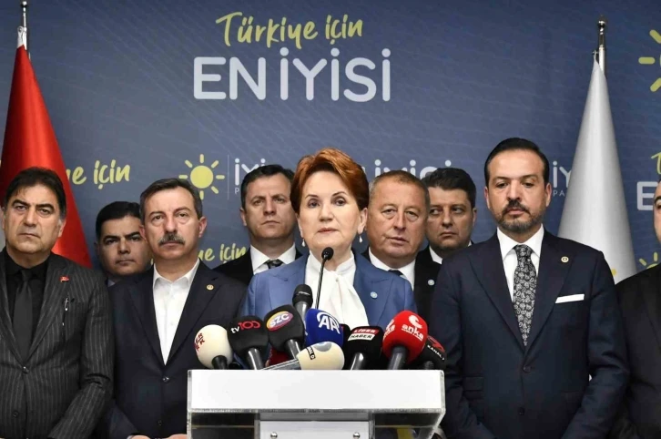 İYİ Parti Genel Başkanı Akşener: &quot;En kısa sürede olağanüstü seçimli kongremizi toplayacağız&quot;
