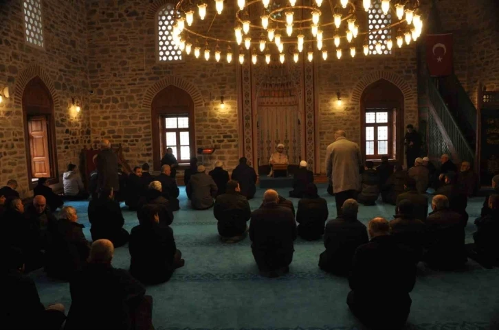 Kanuni Sultan Süleyman’ın yaptırdığı camide 7 yıl sonra ilk namaz
