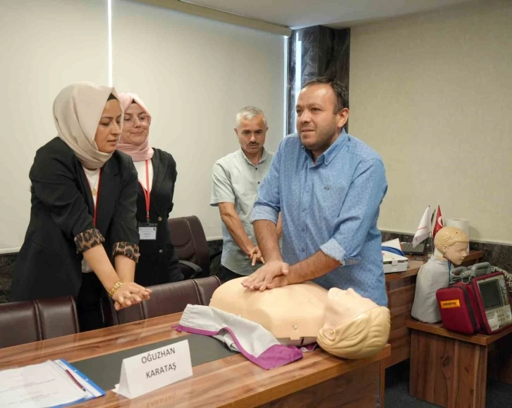 Kırsalda görev yapan din görevlileri, aldıkları ilk yardım eğitimi sayesinde hayat kurtaracak
