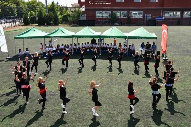 Kursiyerlerden muhteşem gösteri
