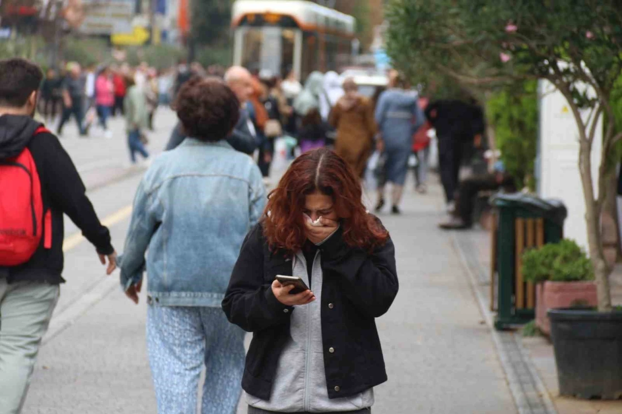 Mevsim geçişlerinde hastalıktan korunmak için uzmanından tavsiyeler
