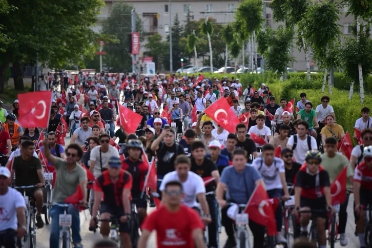 ’Milletin Zaferi Bisiklet Turu’na yoğun ilgi
