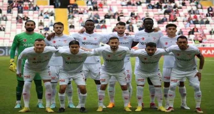 Sivasspor’da 9 futbolcunun sözleşmesi bitti