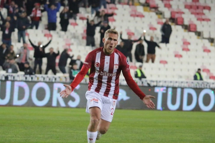 Sivasspor’da Samu Saiz gollerine devam ediyor