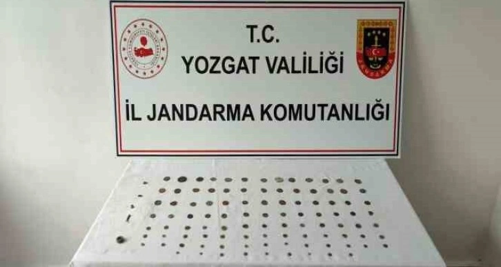 Yozgat’ta tarihi eser operasyonunda 100 sikke ele geçirildi