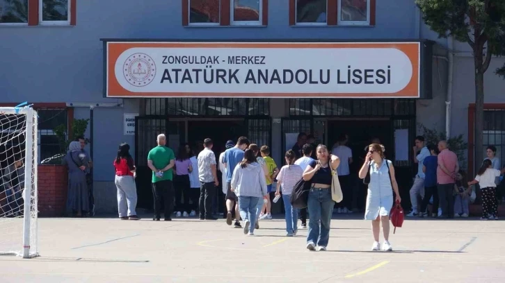 Zonguldak’ta YKS heyecanı: Üniversite hayalleri için ter döktüler
