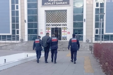 3 farklı suçtan aranan firari yakalandı
