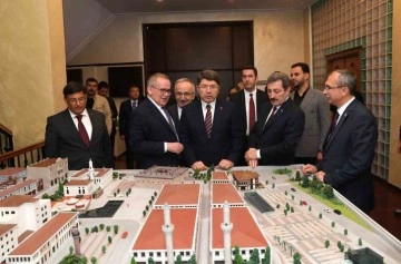 Bakan Tunç: “Samsun’un giderek güzelleştiğini görmekten mutlu olduk”