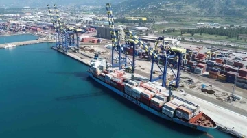 Bakan Uraloğlu: “Limanlarımızda elleçlenen yük miktarı geçen yılın ilk 5 ayına göre yüzde 4,6, konteyner miktarı da yüzde 13 arttı”
