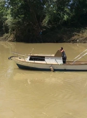 Bartınlı balıkçı, teknesi ile birlikte denizde kayboldu
