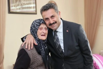 Başkan Eroğlu, en başarılı belediye başkanları arasında yer aldı