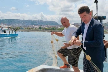 Başkan Kaya yeni av sezonu öncesi balıkçılar ile bir araya geldi
