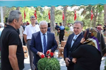 Başkan Özdoğan’dan 15 Temmuz da şehitlere ziyaret
