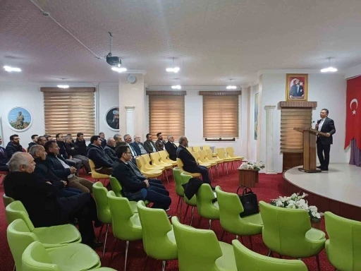 Bayburt’ta okul müdürlerine bilim fuarlarıyla ilgili bilgilendirme yapıldı
