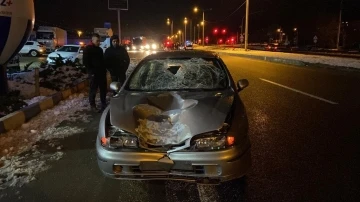 Bolu’da feci kaza: Yolun karşısına geçmeye çalışan yayaya 2 otomobil çarptı
