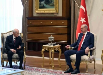 Cumhurbaşkanı Erdoğan ile Bahçeli’nin görüşmesi sona erdi
