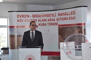 Evren Kaymakamı Kınacı, arsa satış kura törenine katıldı
