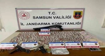 Jandarma suçluların ensesinde