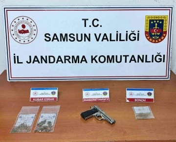 Jandarmanın yılbaşı denetimlerinde uyuşturucu madde ele geçirildi
