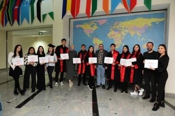 Kastamonu Üniversitesi’nde uluslararası değişim öğrencileri sertifikalarını aldı
