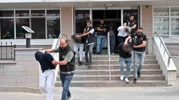 Kırıkkale’de uyuşturucu satıcılarına darbe: 3 şüpheli tutuklandı
