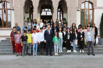 Konya Büyükşehir’in kültür gezileriyle ilçelerde yaşayan binlerce öğrenci Konya’yı yakından keşfetti
