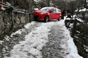 Mudurnu’ya tatile gelen aile ölümden döndü
