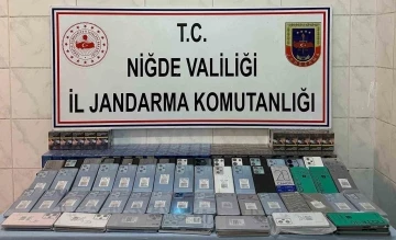 Niğde’de 78 adet kaçak cep telefonu yakalandı
