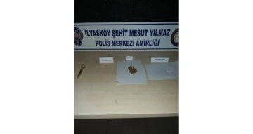 Polis merkezi ekipleri 3 ayrı kişiyi uyuşturucuyla yakaladı