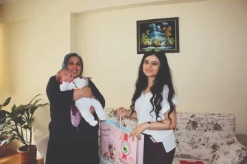 &quot;Hoş Geldin Bebek&quot; projesinde bin 371 bebeğe ulaşıldı
