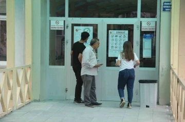 Sınava geç kaldı kabahati halk otobüsünde buldu
