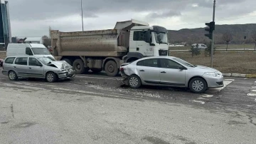 Sivas’ta kaza: 3 yaralı
