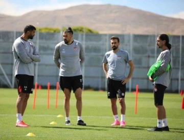 Sivasspor, ara vermedi