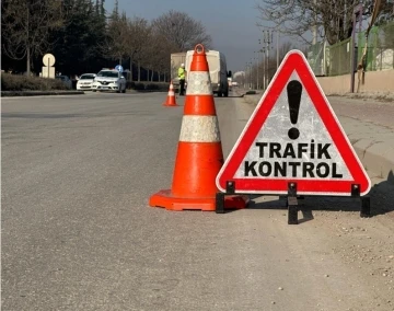 Şubat ayında Eskişehir’de 98 bin 530 araç denetlenirken 827 araç trafikten men edildi
