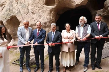 Tarihi Gümüşler Manastırı’nda Karakalem Resim Sergisi
