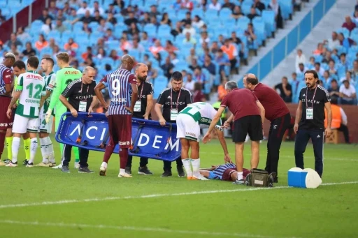 Trendyol Süper Lig: Trabzonspor: 2 - Konyaspor: 1 (İlk yarı)
