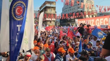 Türk-İş Zonguldak’ta &quot;Zordayız, Geçinemiyoruz&quot; mitingi yaptı
