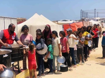 Türk Kızılay Gazze’deki aşevi kapasitesini günlük 15 bin kişilik sıcak yemeğe çıkardı
